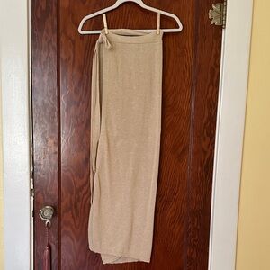 Elegant Beige Knit Maxi Skirt